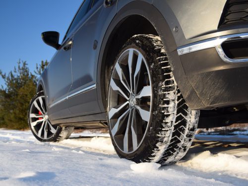 summer tyre on snow