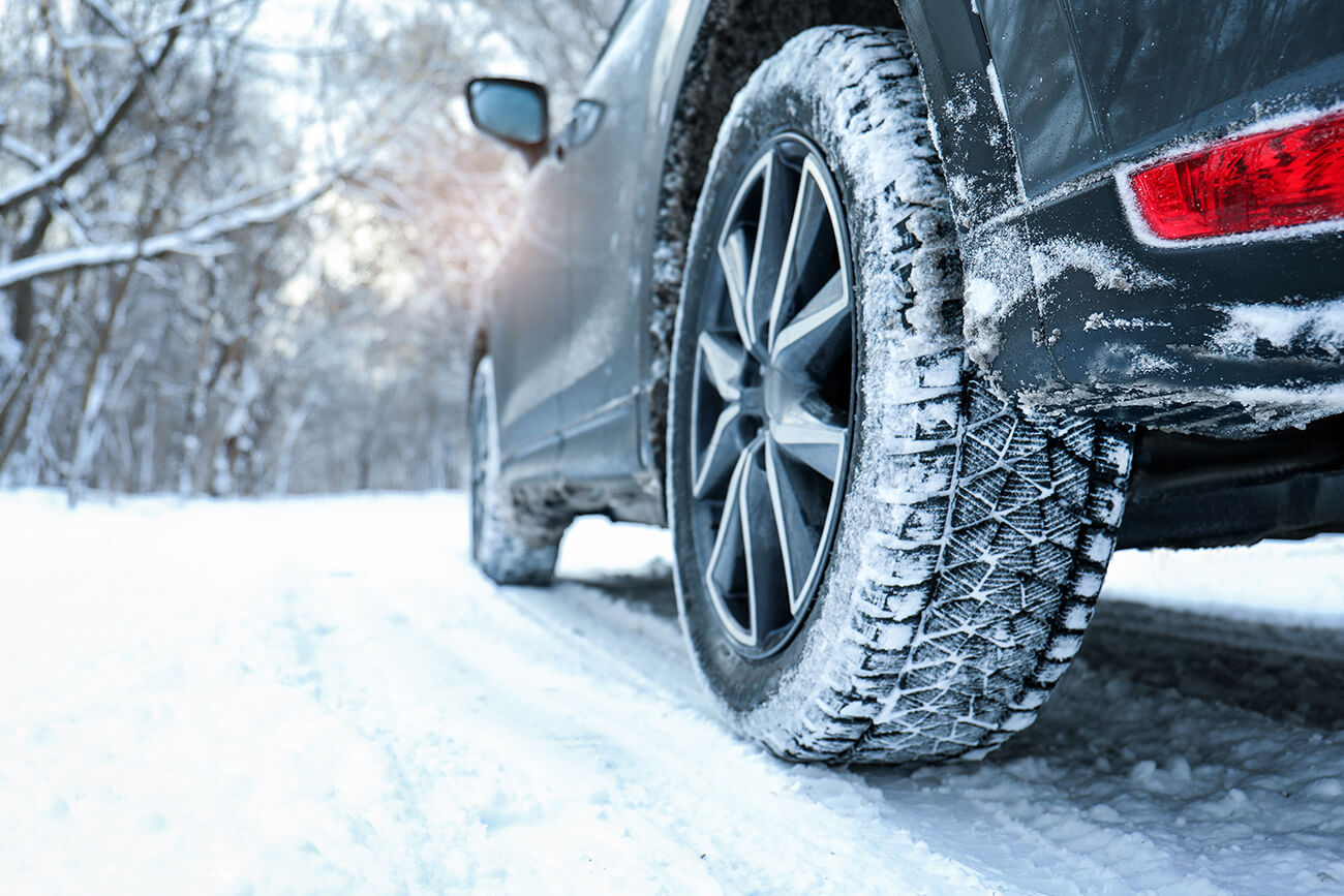 Snow tyres in the snow