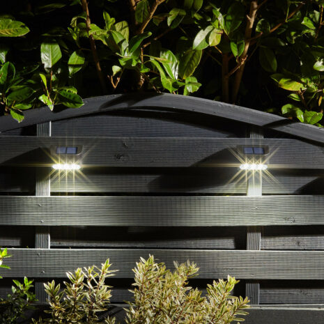 SuperBright Solar Powered LED PREMIER Wall and Fence Light 4-Pack White Black - 1007019