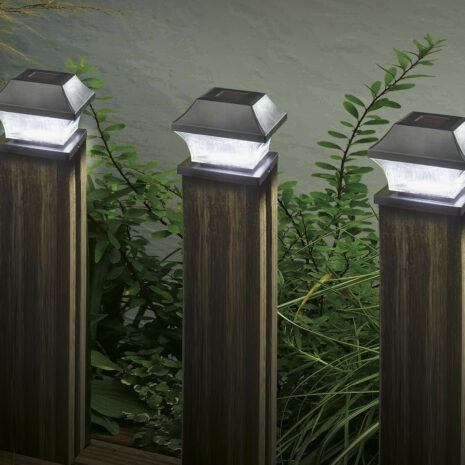 SuperBright Solar Powered LED Post Light 4-Pack White Black - 1007016