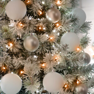 Festive Indoor & Outdoor 4ft Christmas Tree Glow-Worm Lights 360 White & Warm White LEDs - P041864